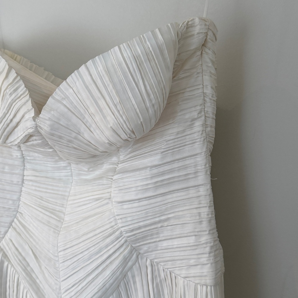 Cult Gaia Ashika Gown - Picture 11 of 15